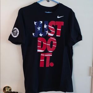 Men’s Nike T-shirt